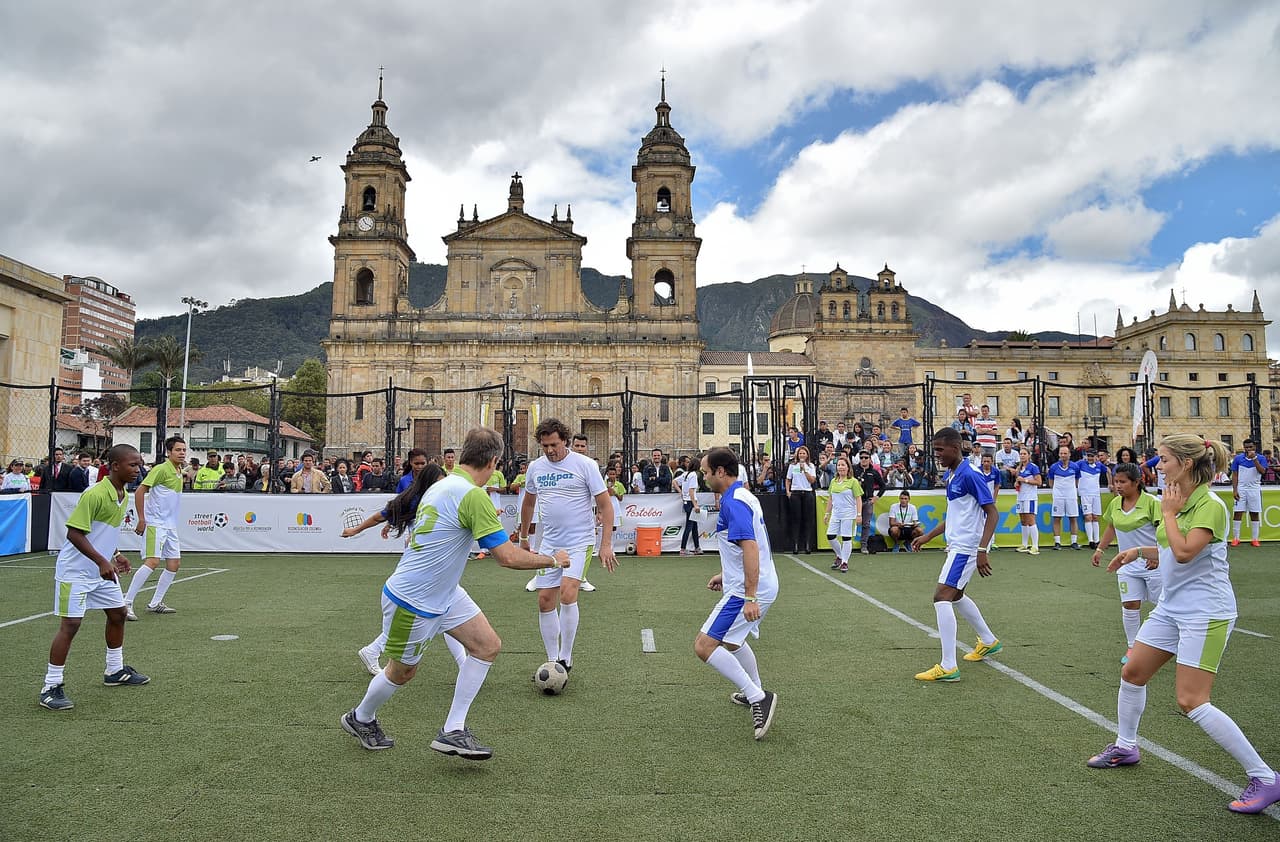 El partido se jugó sin árbitros y se establecieron reglas antes del inicio con el fin de que los problemas se solucionaran a través del diálogo como forma ideal de llegar a la paz