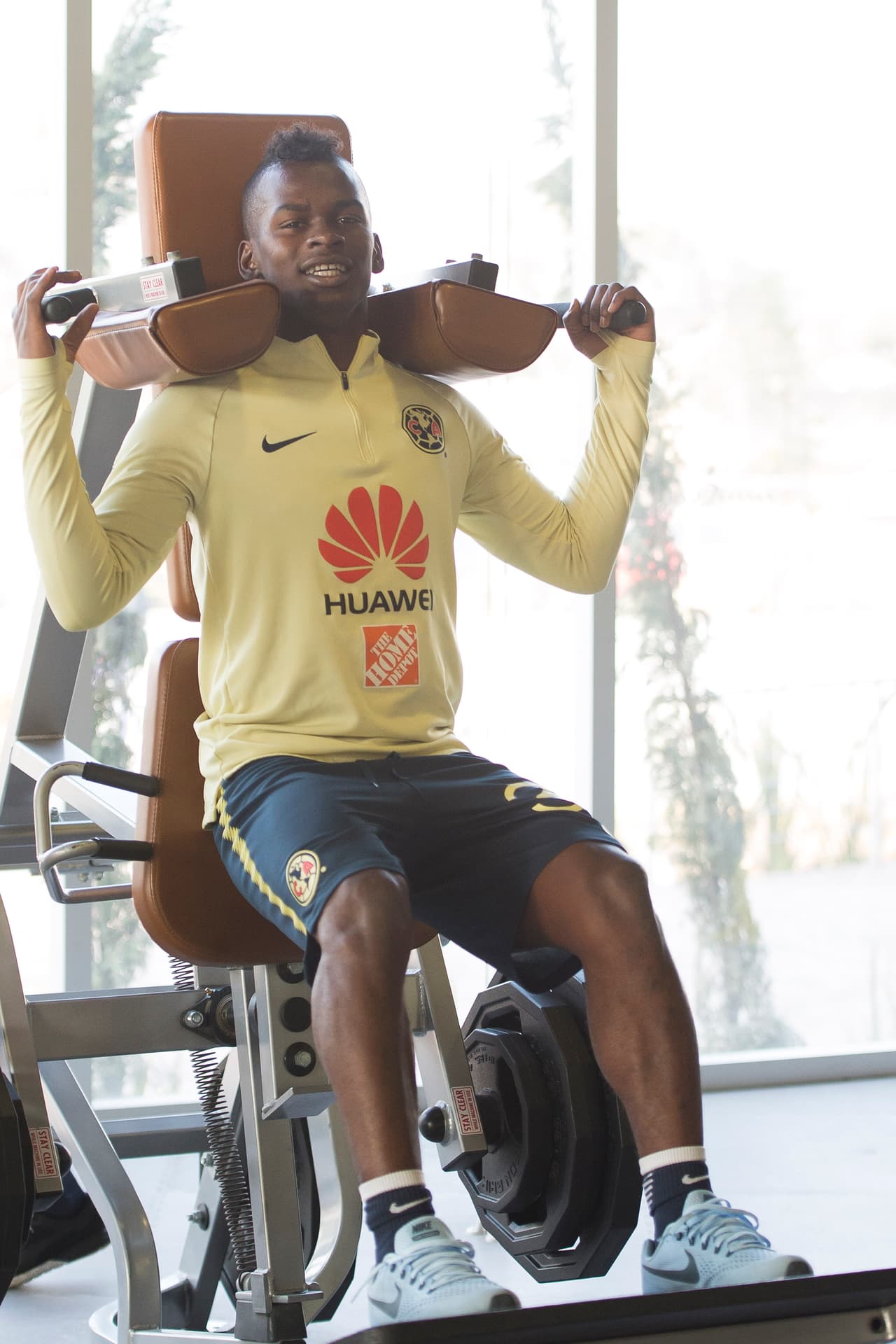 Un problema de salud lo mantuvo por fuera de las canchas durante varios meses, pero el colombiano se recuperó y volvió a la concentración con el equipo, aunque nunca con brillo.