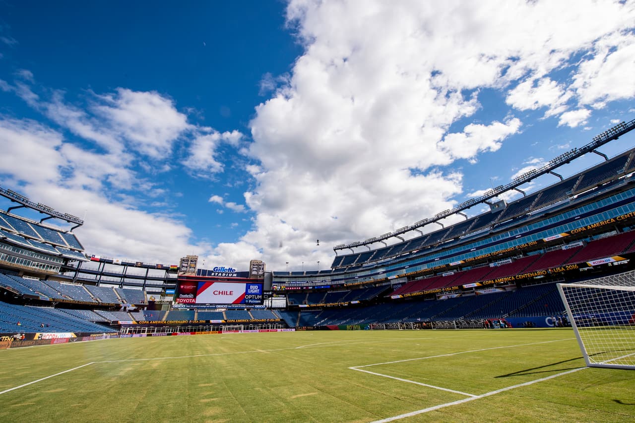 El Gillette Stadium, la casa de los New England Patriots y del Revolution, ubicado a las afueras de Boston, es un recinto que tiene aforo para poco más de 65 mil espectadores. Una plaza importante.