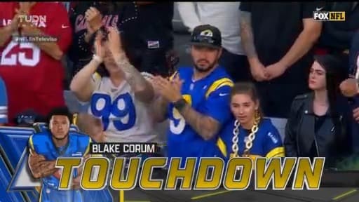 ¡Los Rams responden con touchdown! Blake Corum, por tierra