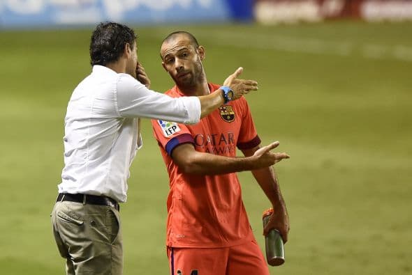 Otro problema más dentro del Barcelona es la organización dentro de la cancha, pues en ocasiones jugadores como Mascherano en media cancha o Iniesta en la delantera terminan chocando con sus compañeros.