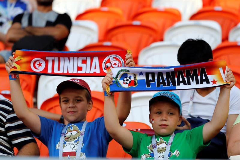 Orgullo, pasión y esperanza. Tres elementos con los que aficionados tanto de Panamá como de Túnez acudieron a Mordovia Arena para apoyar a los suyos y volver a casa con una alegría qué contar.