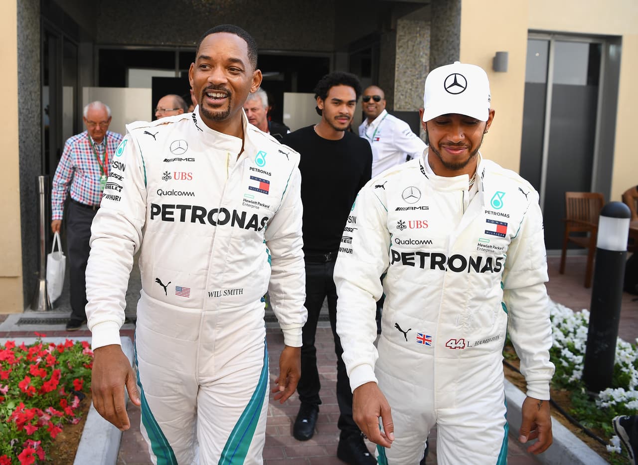 Will Smith se robó todas las miradas en una jornada que tuvo la despedida del español Fernando Alonso de Fórmula 1 como el gran hecho en el Gran Premio de Abu Dhabi.