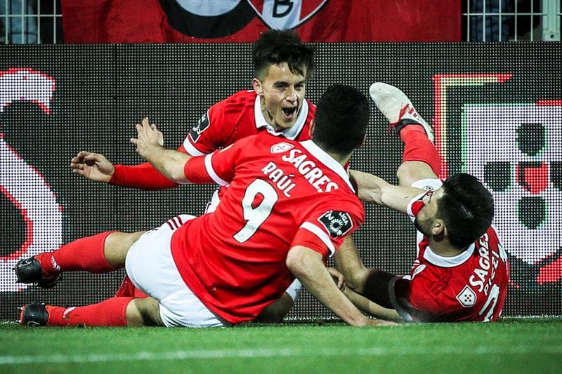 Benfica superó de visita 3-1 al Portimonense.