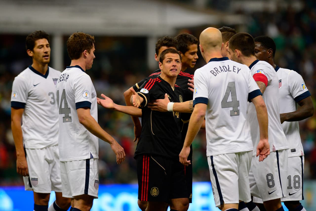 26 de marzo de 2013 (Eliminatorias - Brasil 2014) - no hubo diferencias en el marcador, ya que el juego terminó igualado por 0-0, pero el 'Chicharito' y Michael Bradley se enfrentaron durante el juego para subir los ánimos en el