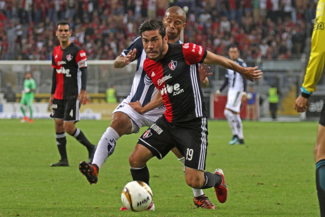 Atlas buscó regresar en el partido impulsado por el apoyo de su público. Son muchas décadas de no lograr un título y el estar en la Liguilla renueva la ilusión de sus aficionados.