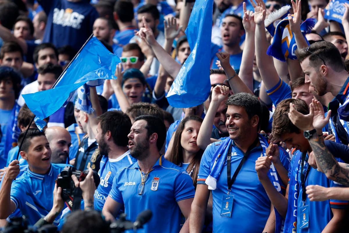 Los fanáticos confían que este año sea el bueno para ascender luego de llegar a 19 puntos en la tabla de posiciones en el noveno lugar, a tres del Osasuna que en el sexto puesto está en zona de playoffs.