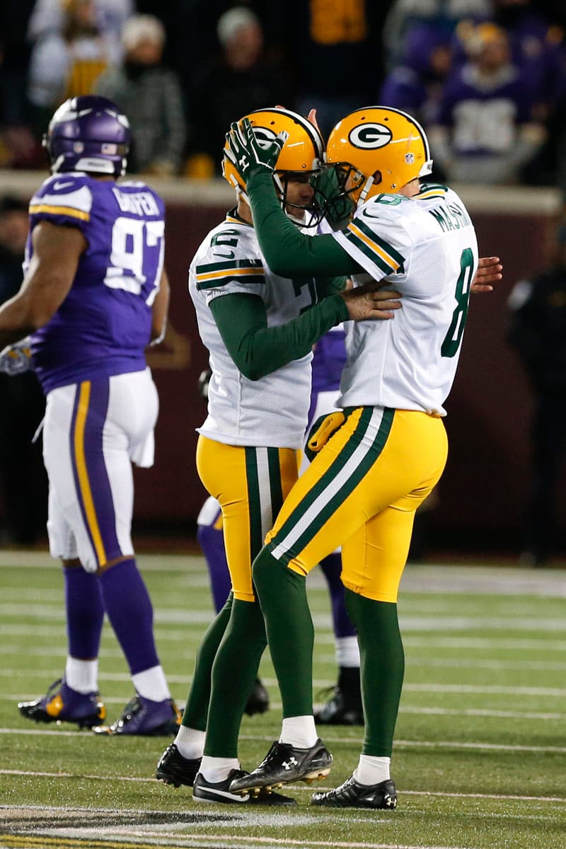 Crosby convirtió todos sus cinco intentos de gol de campo (42, 47, 4, 42 y 52 yardas) en el juego que los Packers ganaron 30-13 a los Vikings.
