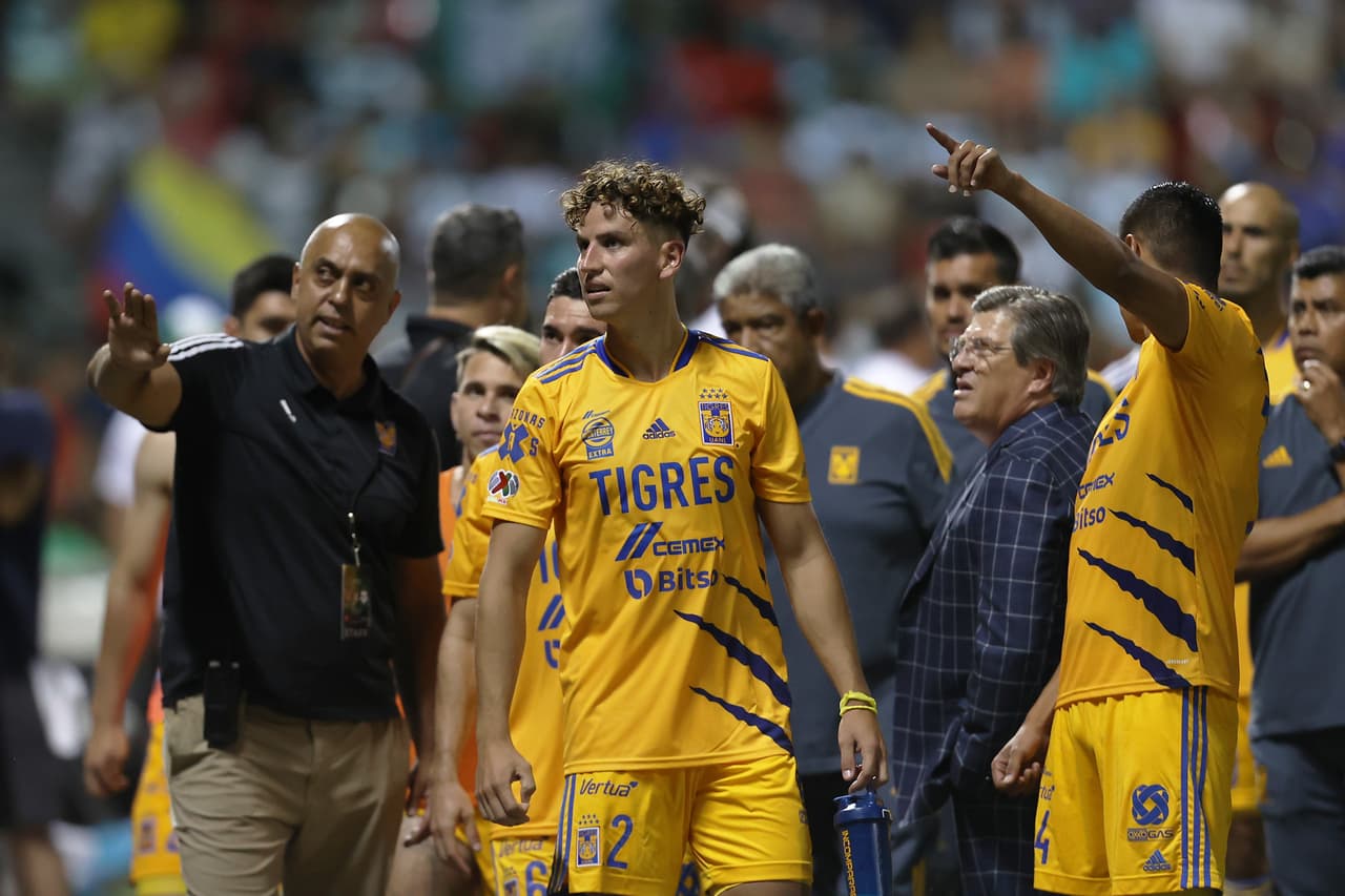 Con goles de Harold Preciado (doblete) y Correa, Santos derrotó a Tigres, que solo descontó gracias a Juan Pablo Vigón, en el partido amistoso de pretemporada.