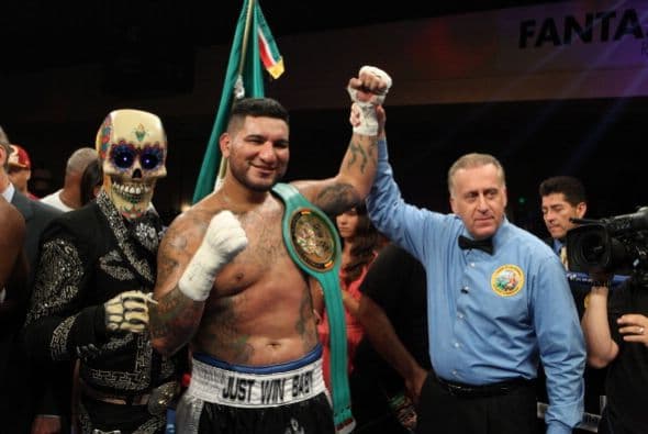 El 10 de mayo en Los Angeles, Chris Arreola y Bermane Stiverne buscarán ponerse el cinturón peso pesado del CMB que dejó vacante Vitali Klitschko.
