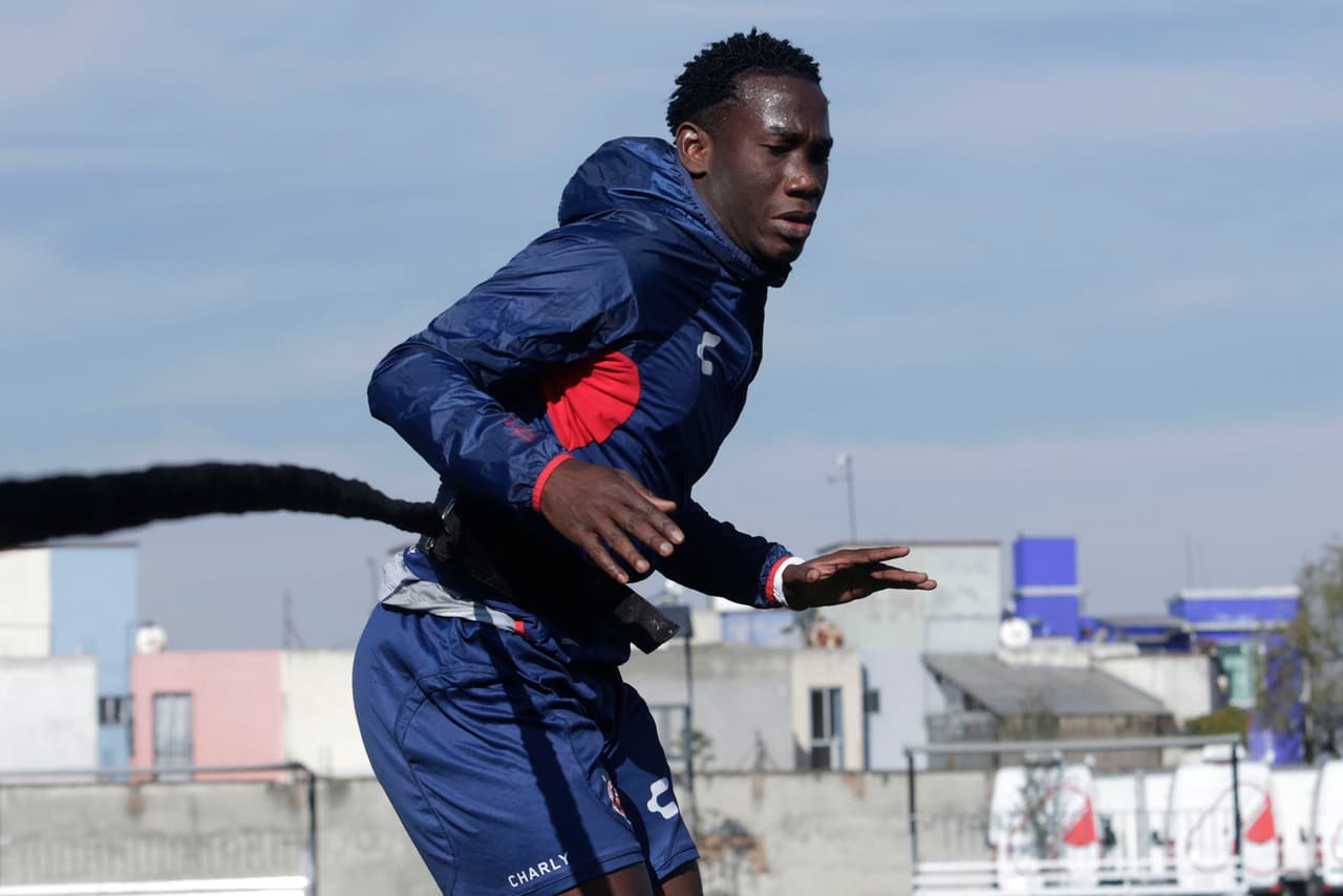 El ecuatoriano Luis Caicedo es parte de la continuidad del proceso de los Tiburones para el 2019.