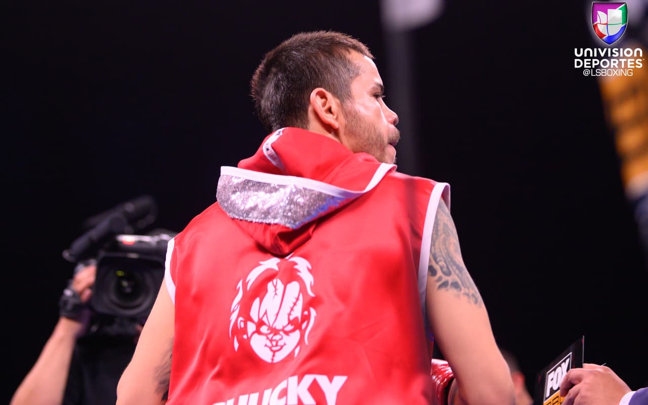 En la velada coestelar, el invicto Brandon Figueroa acabó con Moisés 'Chucky' Flores en tres asaltos para seguir avanzando en la clasificación y poder contender por un título mundial en un futuro cercano.