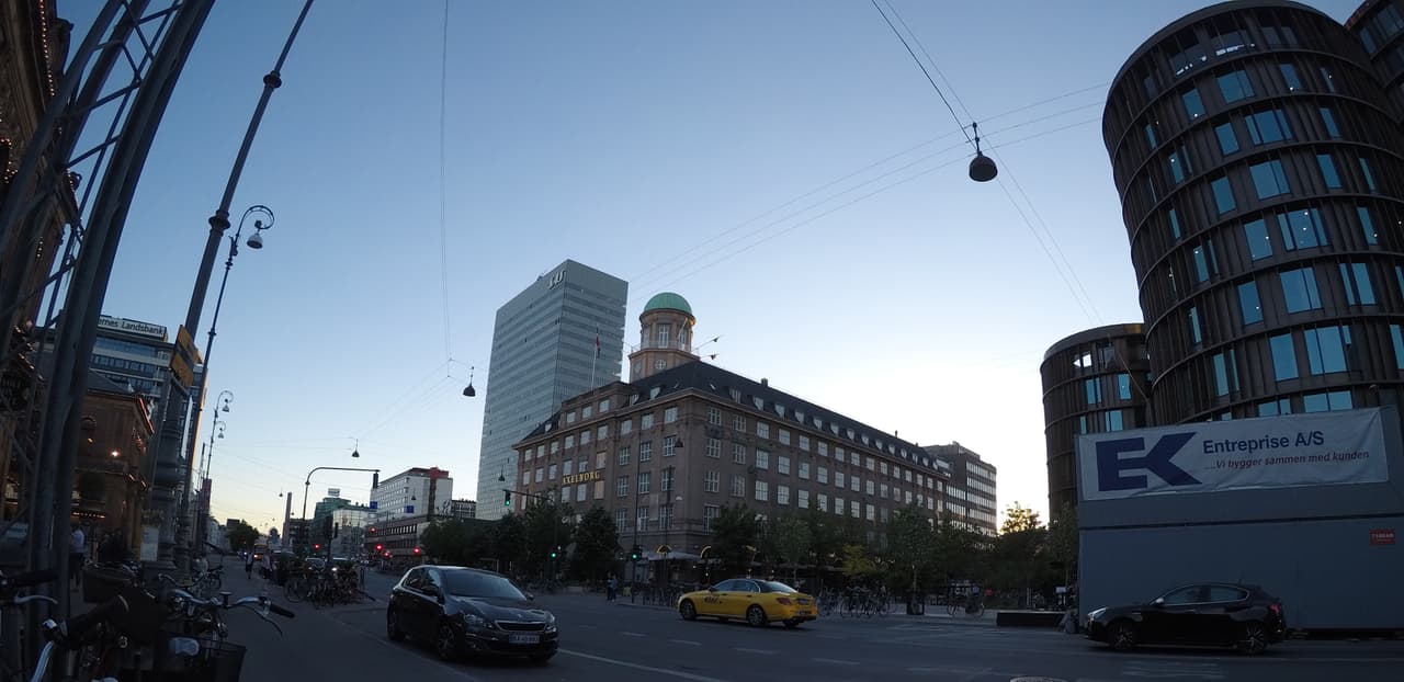 Copenhague es la capital de Dinamarca y es considerada la ciudad más feliz del mundo.