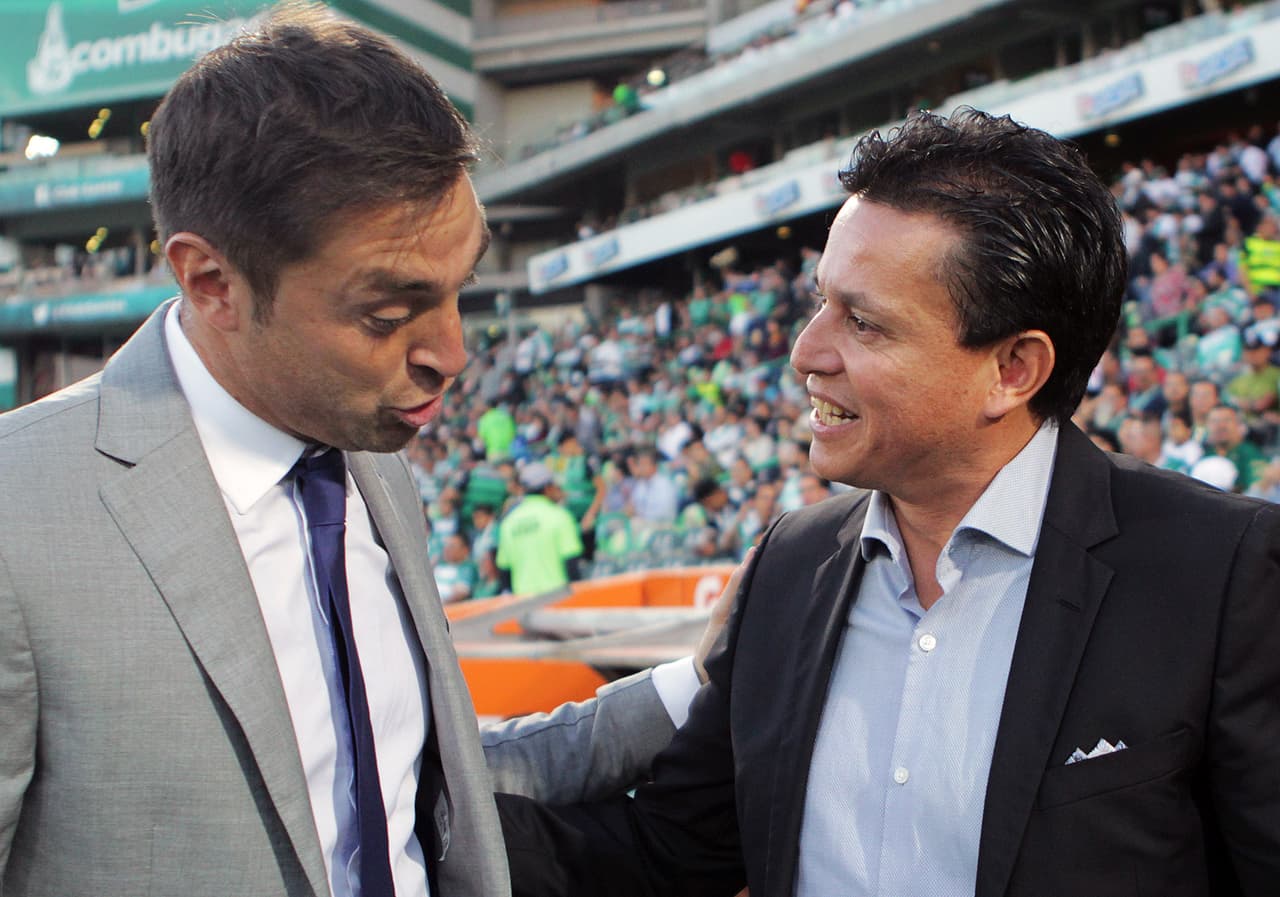 <b>Diego Alonso y Salvador Reyes</b>. Ambos llegaron a sus clubes por diferentes circunstancias pero los dos en su primer torneo al frente de sus equipos. Técnicos jóvenes y respetados, interesante duelo.