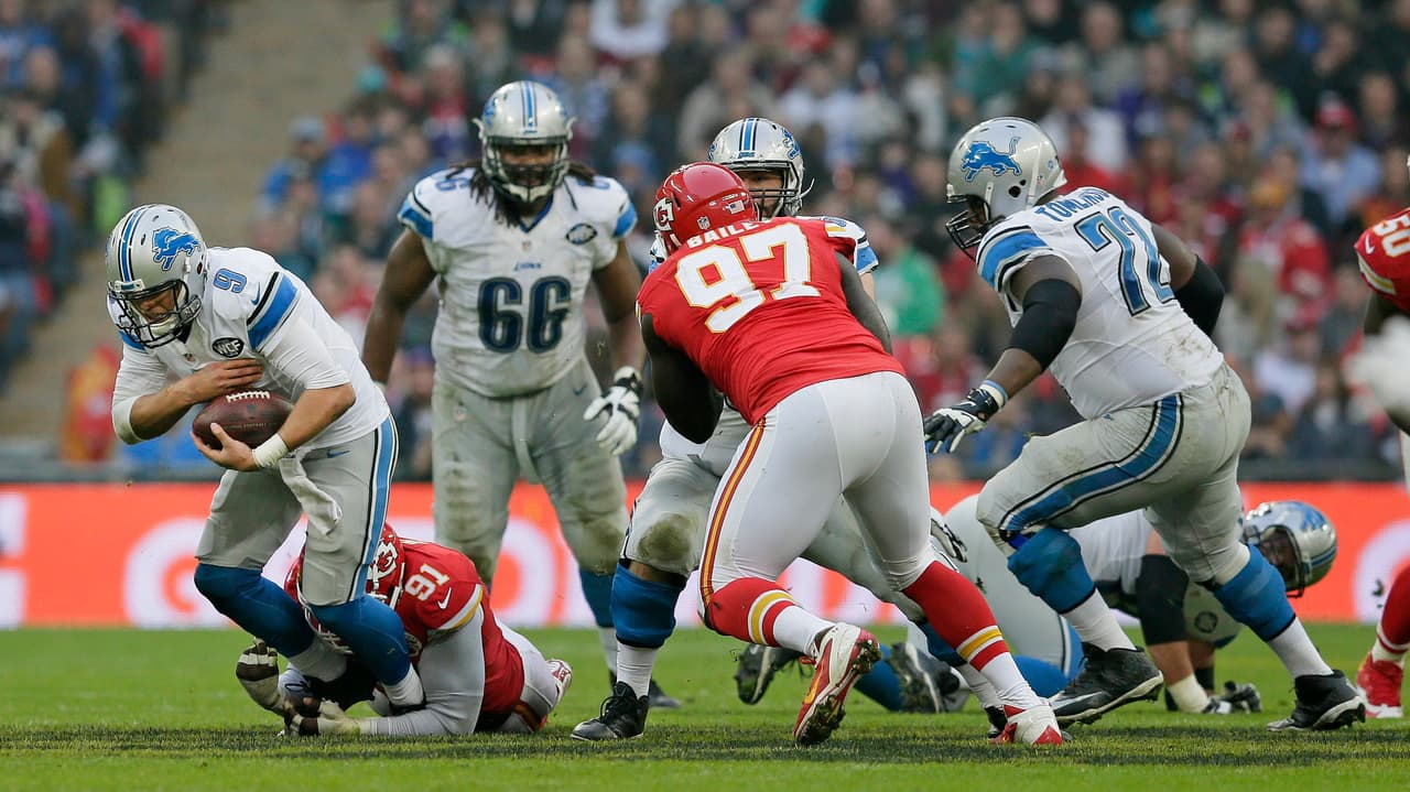 Los Kansas City Chiefs cerraron la Serie Internacional 2015 en el Wembley Stadium de Londres, Inglaterra con un contundente triunfo por 45-10 sobre los Detroit Lions.