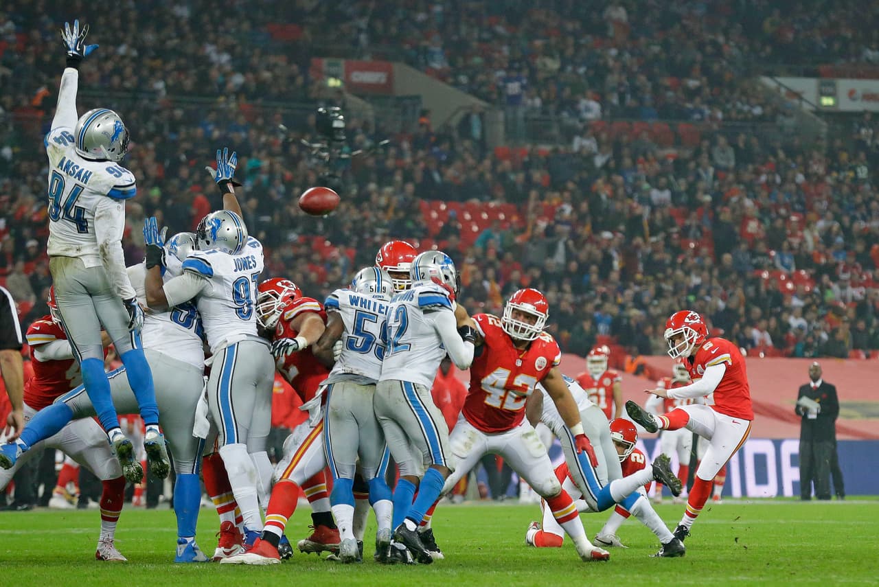 Los Kansas City Chiefs cerraron la Serie Internacional 2015 en el Wembley Stadium de Londres, Inglaterra con un contundente triunfo por 45-10 sobre los Detroit Lions.