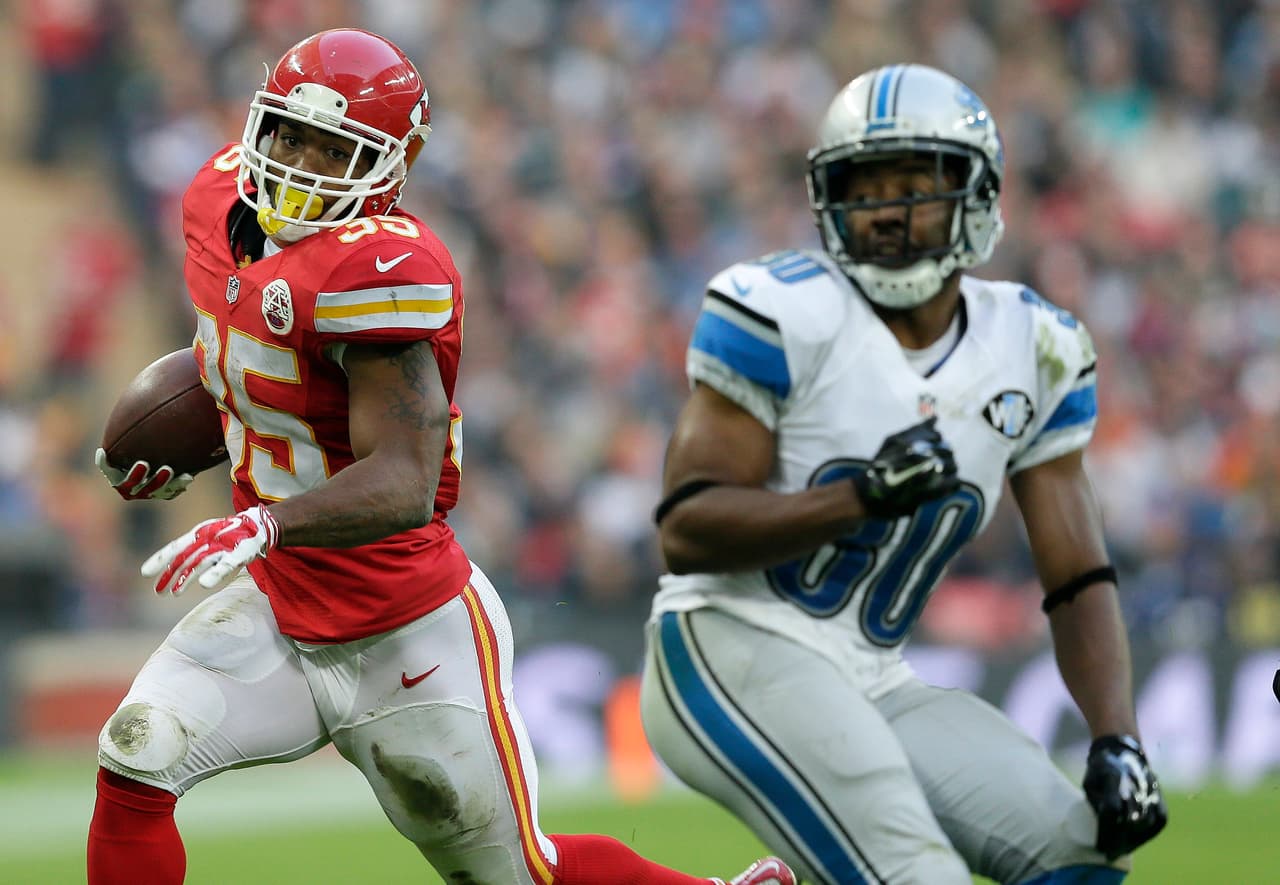 Los Kansas City Chiefs cerraron la Serie Internacional 2015 en el Wembley Stadium de Londres, Inglaterra con un contundente triunfo por 45-10 sobre los Detroit Lions.