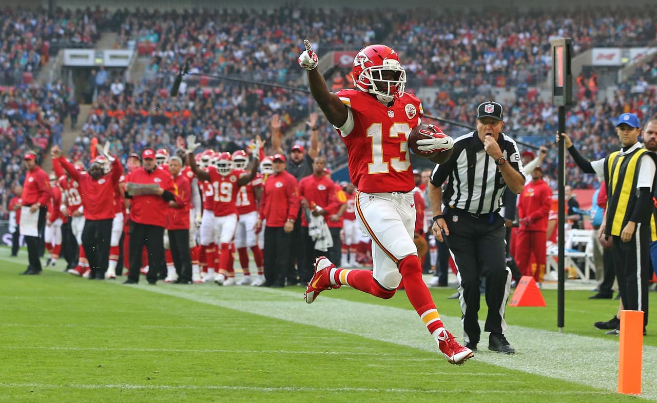 Los Kansas City Chiefs cerraron la Serie Internacional 2015 en el Wembley Stadium de Londres, Inglaterra con un contundente triunfo por 45-10 sobre los Detroit Lions.
