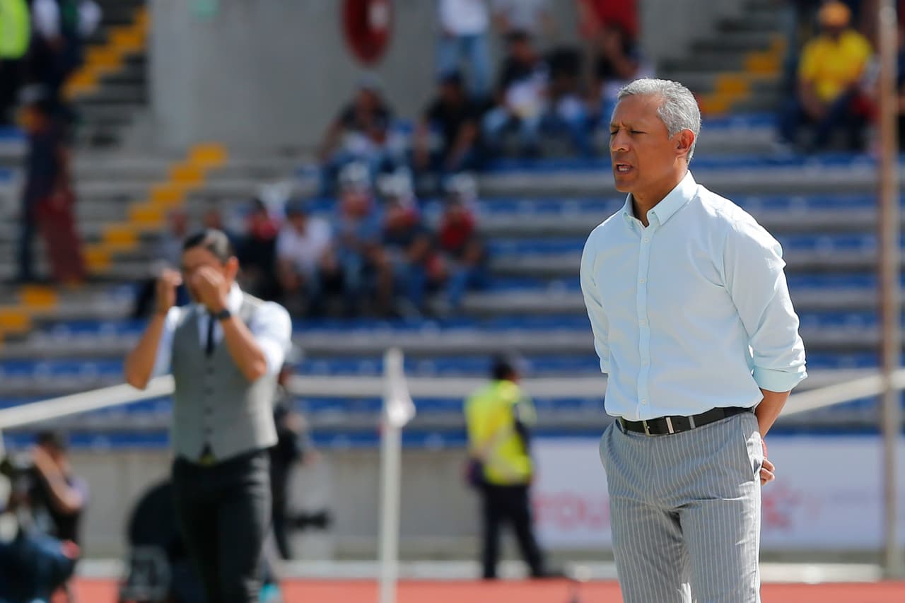 El entrenador de Morelia, Roberto Hernández, preocupado por su equipo que hace siete partidos no gana en la Liga MX.