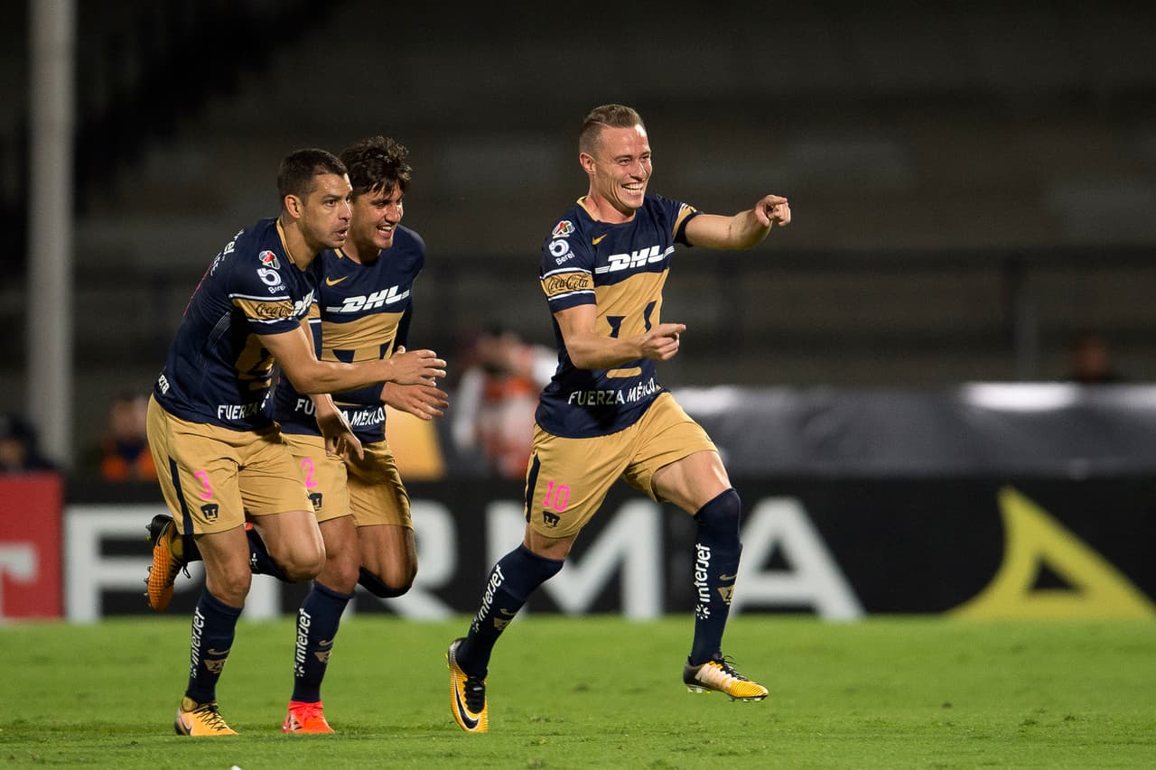 Abraham González abrió el marcador al minuto 33 tras una serie de errores imperdonables de la defensa esmeralda.