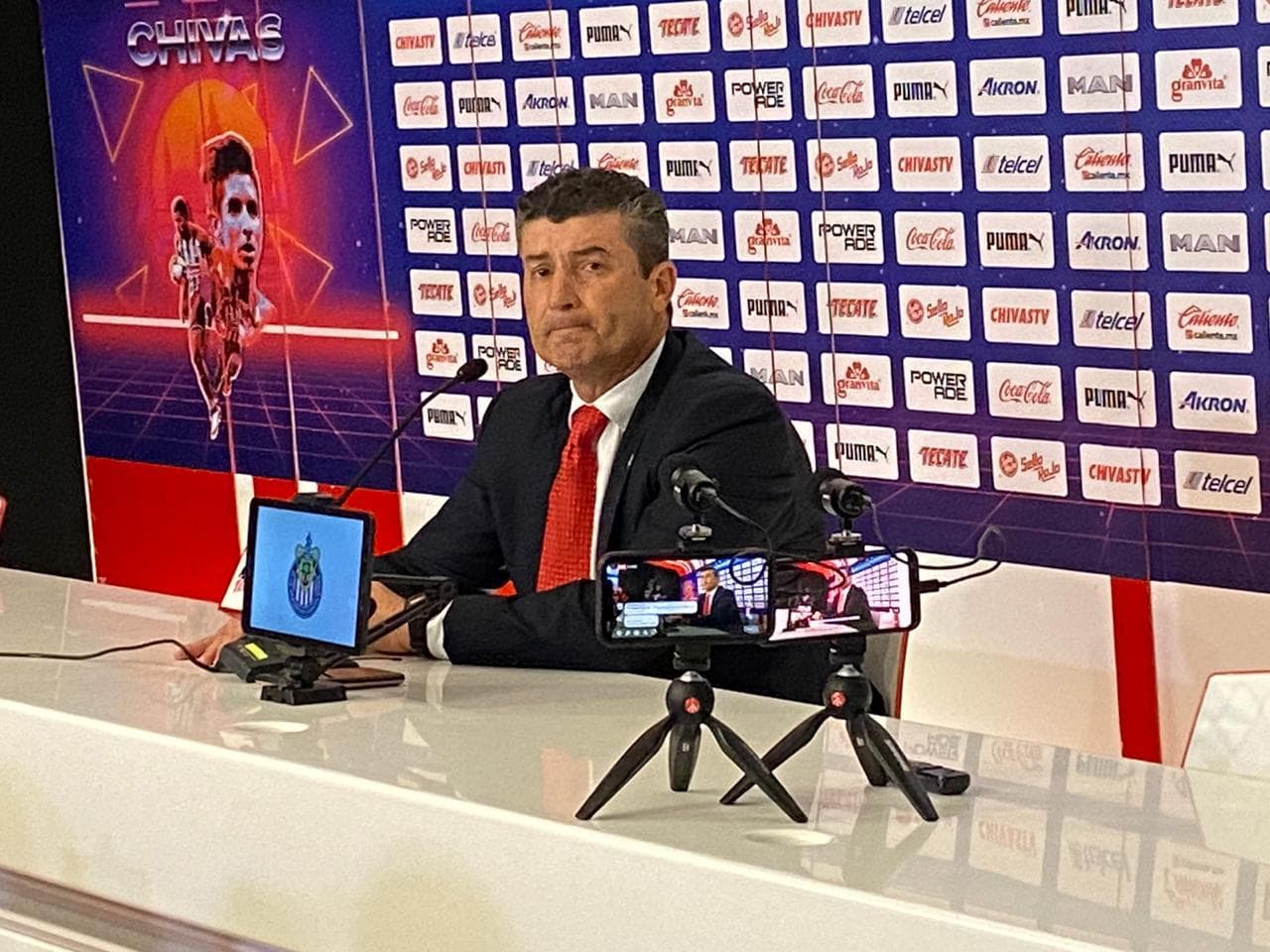 ‘Chepo’ de la Torre: “Parece que estamos jugando a las muñequitas”