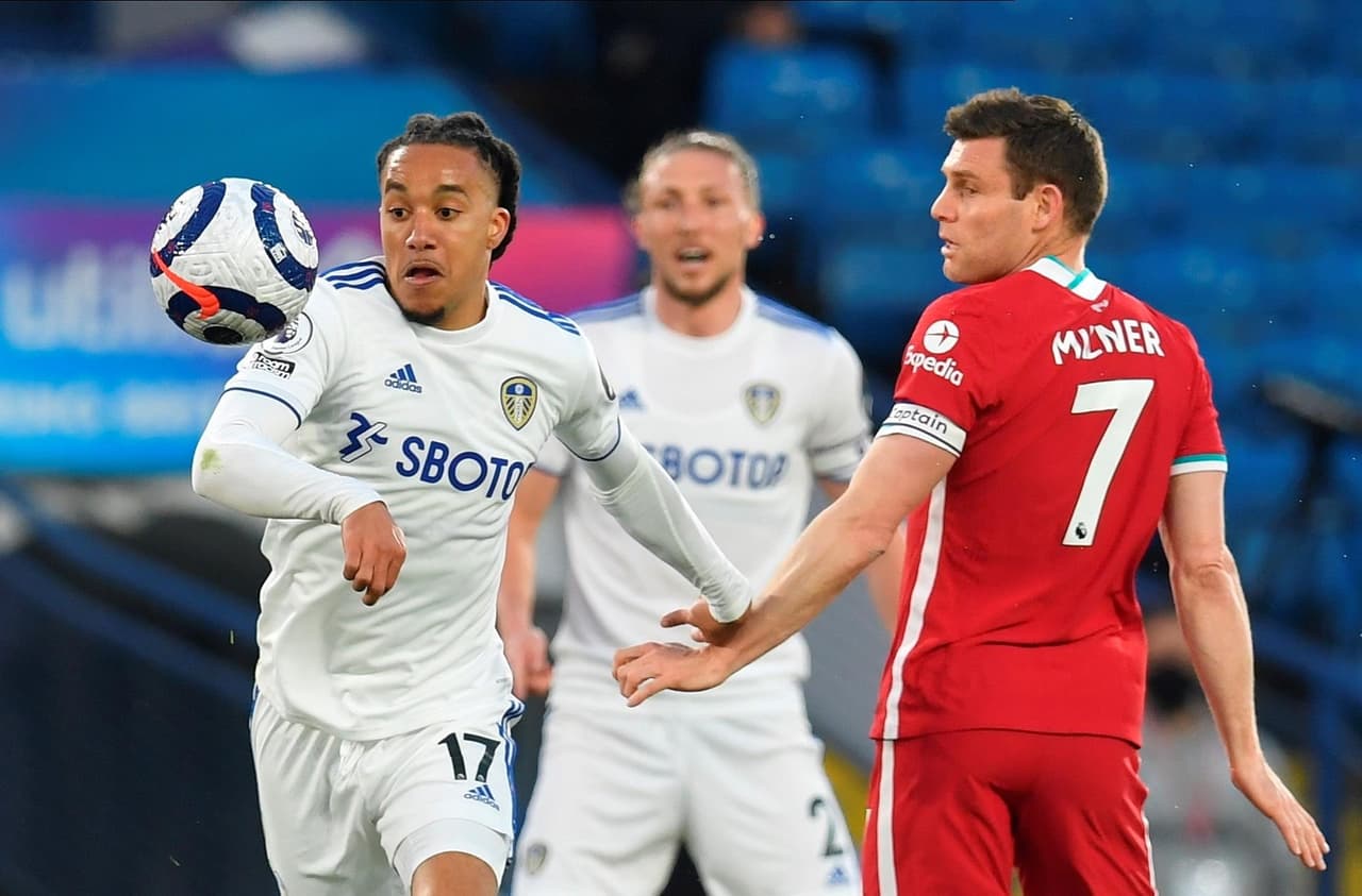 Leeds le empata de último minuto al Liverpool durante la Jornada 32 de la Premier League. Los jugadores del equipo local recibieron con un mensaje fuerte a los 'Reds', pues utilizaron una playera con la leyenda 'Earn it', gánatelo en español y 'Football is for the Fans', el futbol es para los fanáticos, como reacción a la creación de la Superliga europea.