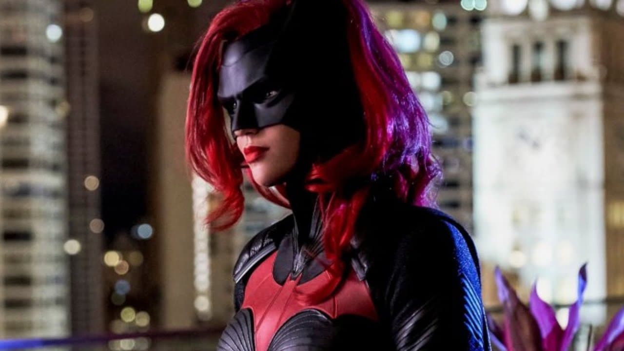 Ruby Rose explica las verdaderas razones por las que dejó "Batwoman".