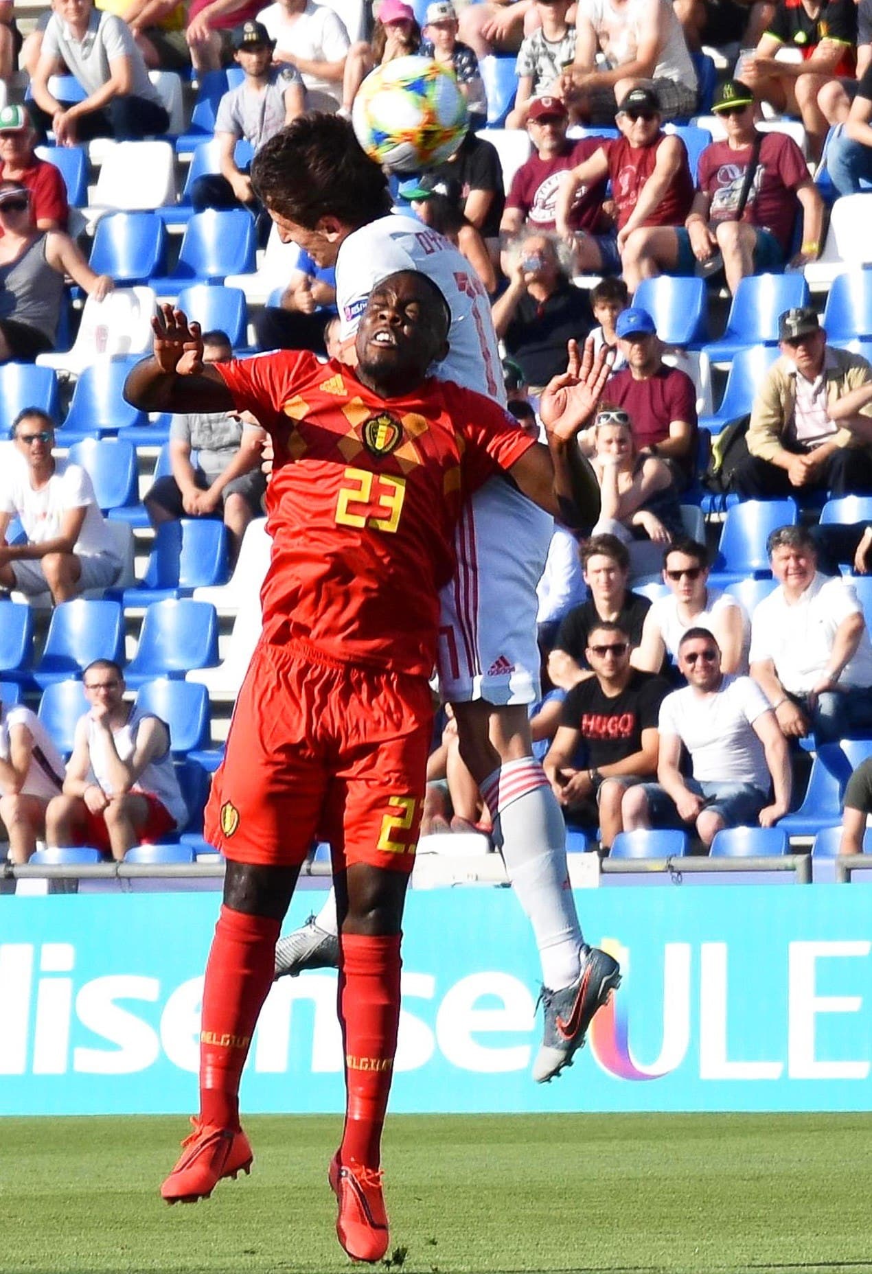 Los primeros minutos del partido mostraron a una selección ibérica y muy rápido pudieron traducirlo en el marcador.