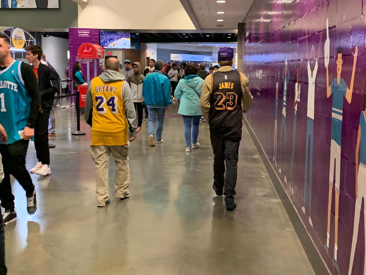 La edición 68 del NBA All-Star Game se disputará en el Spectrum Center de Charlotte, enfrentándose el Team LeBron y el Team Giannis. Así se vivieron los minutos previos.