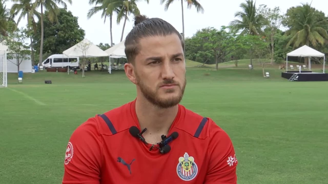 Hiram Mier: ”A la gente de Chivas le toca levantar un título”