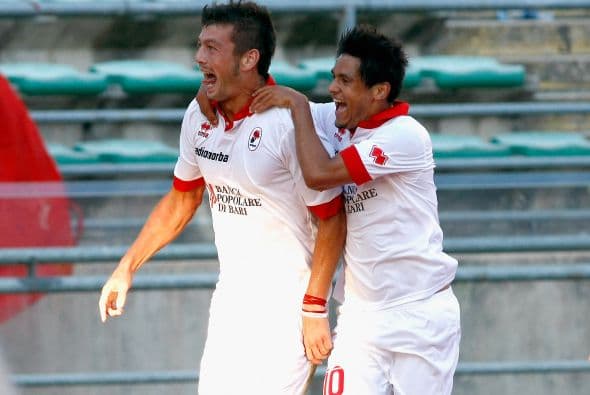 Cerca de que se acabara la primera parte, Massimo Donati 'vacunó' a la 'Vecchia Signora'.