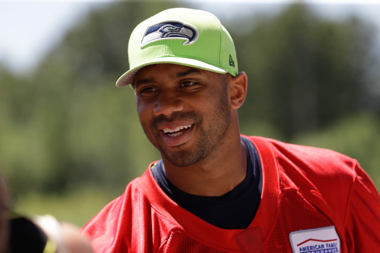 Russell Wilson: No importa si son $25 MDD o $1.5 MDD, yo estaré listo para jugar