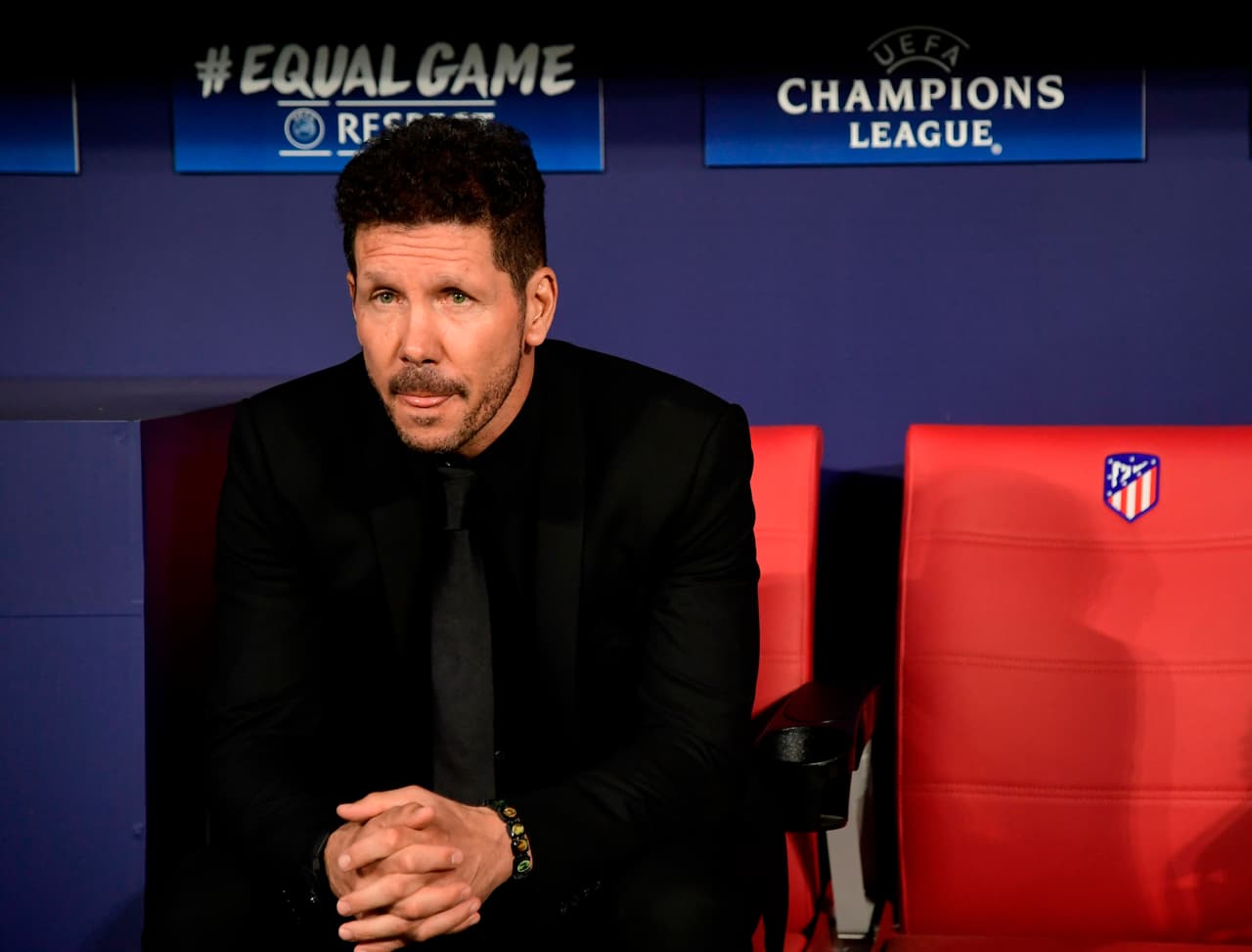 Atletico Madrid's Argentinian coach Diego Simeone looks on prior to the UEFA Champions League Group C football match Club Atletico de Madrid vs Chelsea FC at the Metropolitan stadium in Madrid on September 27, 2017. / AFP PHOTO / JAVIER SORIANO (Photo credit should read JAVIER SORIANO/AFP/Getty Images)
