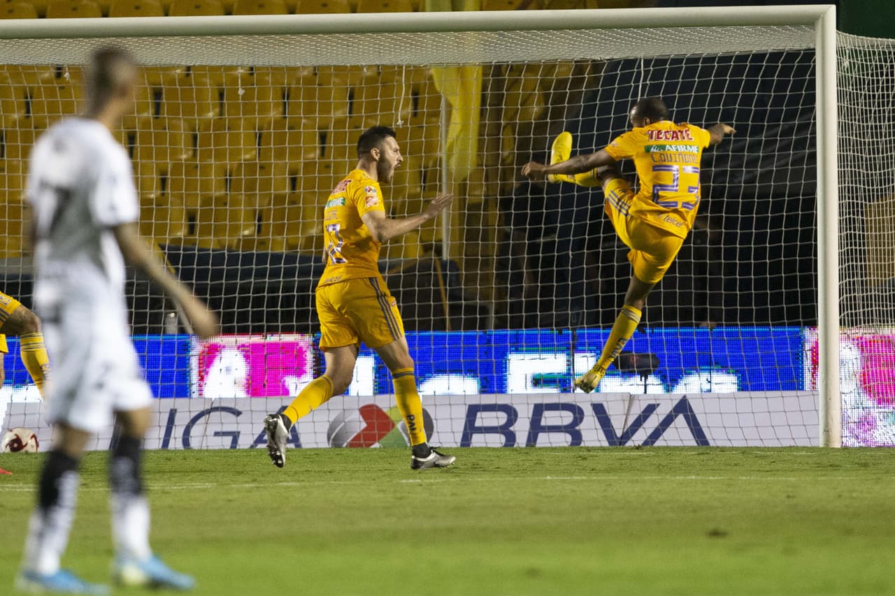 Gignac anotó el 2-1 ante Juárez, mismo que significó la voltereta ante Bravos. Posteriormente su equipo ganó 3-2 y al goleador francés no le importó que el 'Volcán' estuviera vacío, festejó como si todos estuvieran ahí ¡Este es Gignac!