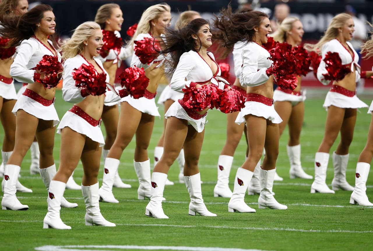 La Semana 12 de la NFL tuvo en la belleza y energía de las porristas en los estadios ese ingrediente perfecto para darle un color especial al fútbol americano estadounidense.