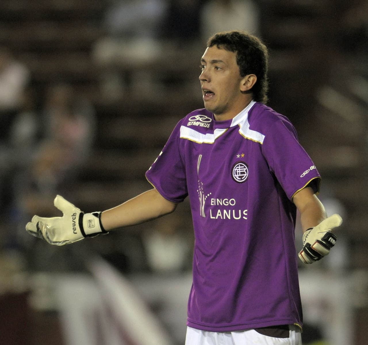 Sus inicios con Lanús de Argentina dirigido por Guillermo Barros Schelotto fueron espectaculares.