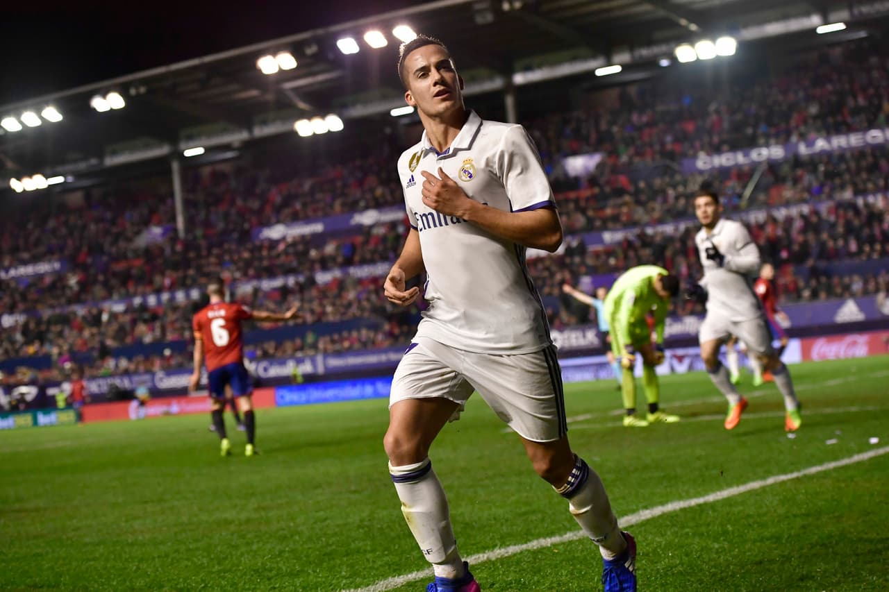 Los jugadores que integran el banco de suplentes son comandados por Lucas Vázquez, uno de los primeros cambios que ha realizado 'Zizou', aunque el gallego ha bajado su nivel de la pasada temporada.