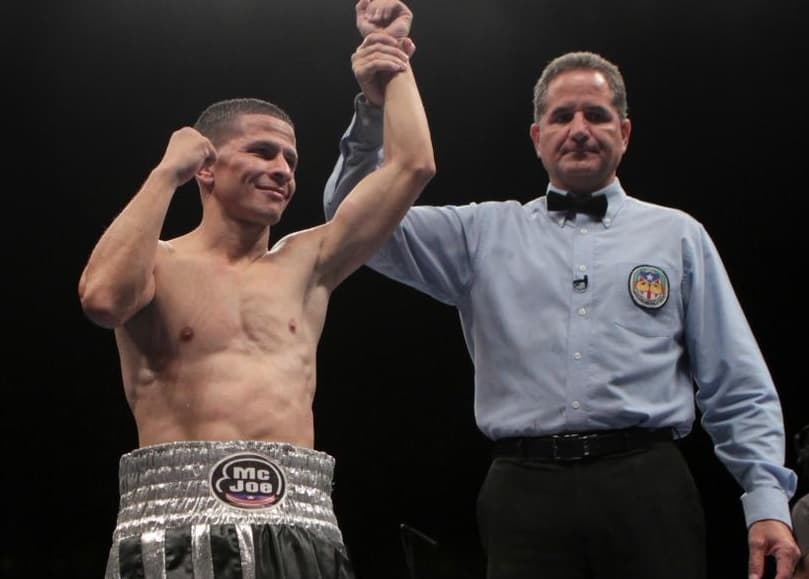 Arroyo d¿nuevo campeón supermosca FIB.