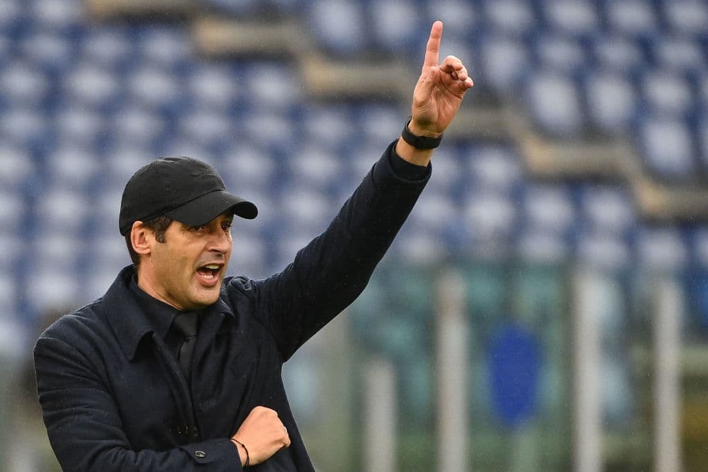 Se emapata el encuentro entre la Roma e Inter 2-2, durante la Jornada 17 de la Serie A. Lorenzo Pellegrini abrió el marcador a favor de los Giallorossi, pero los goles de Skriniar y Hakimi pusieron arriba a los 'Nerazurri', fue al minuto 86 cuando Gianluca Mancini igualó el marcador.