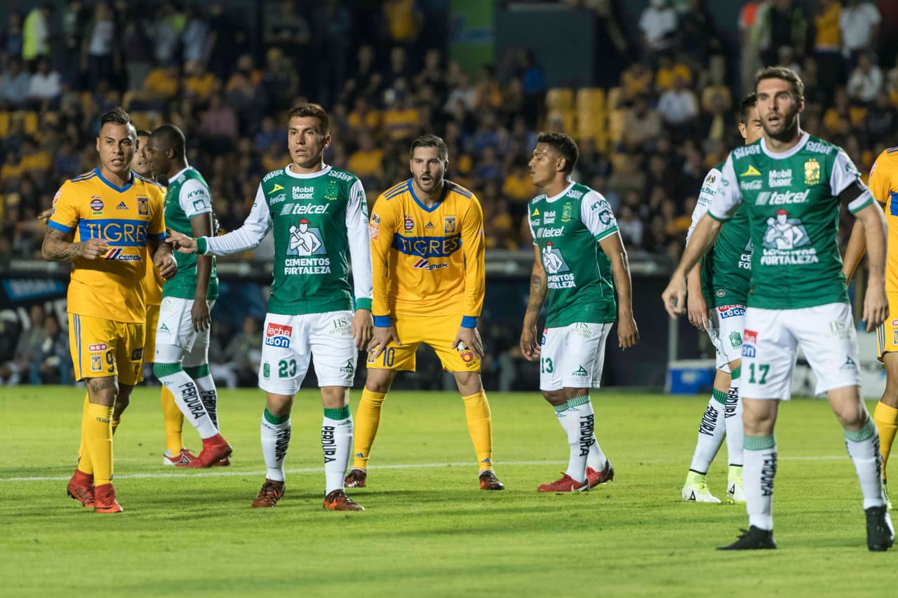 León sabía que de marcar un segundo tanto pondría a los Tigres contra la pared por lo que en la segunda mitad se volcaron al ataque.