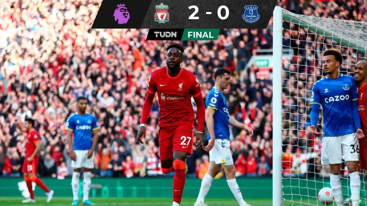 Liverpool vence al Everton y sigue a un punto del City en la Premier