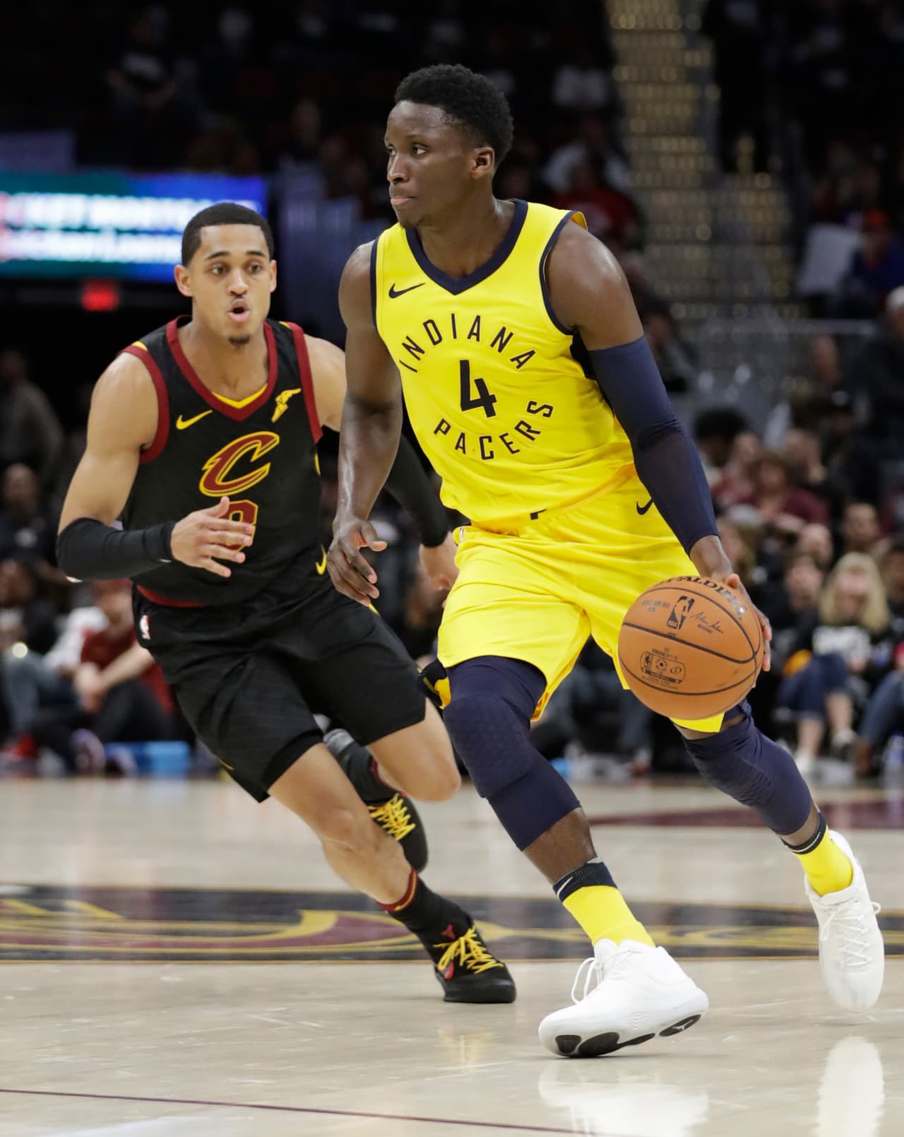 Mientras que Clarkson participó 21 minutos con los Cavs, aportando seis unidades, una asistencia y un rebote.
<br>