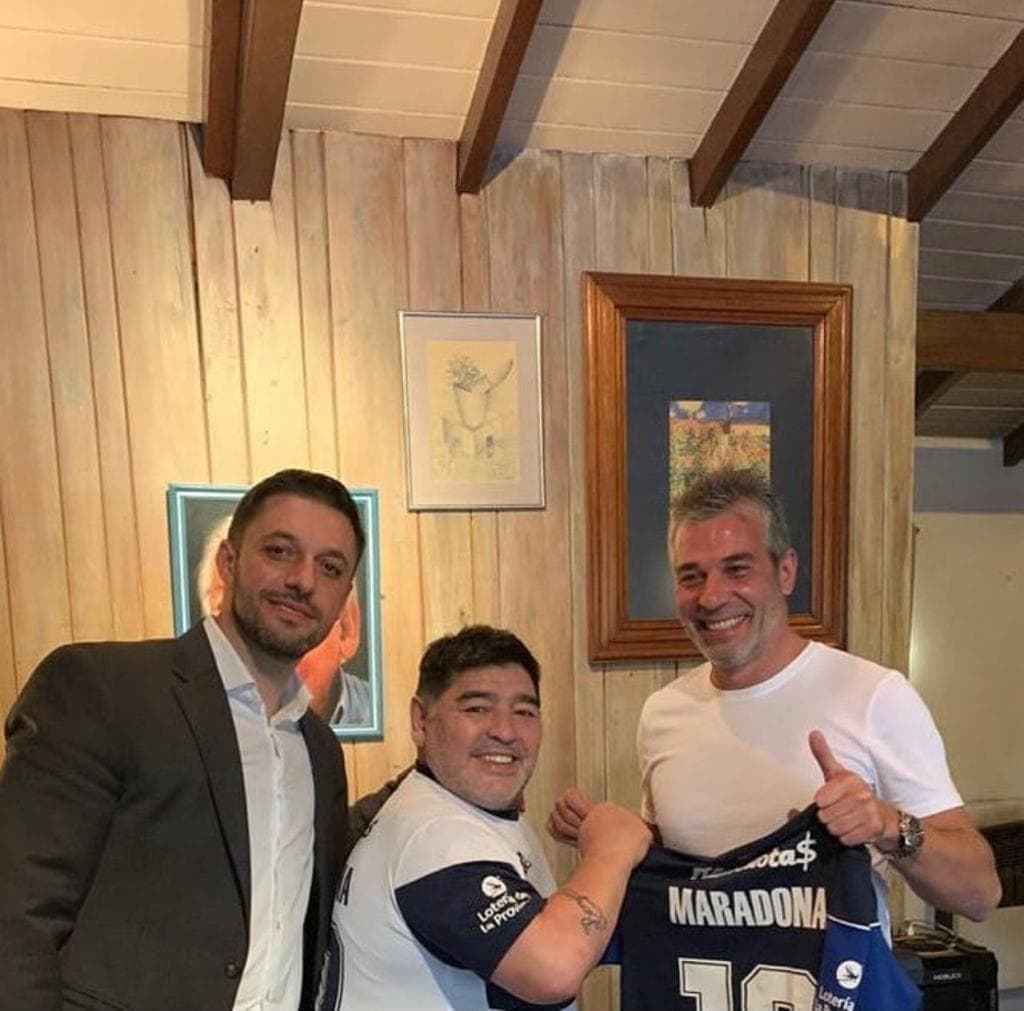 Maradona es el nuevo técnico de Gimnasia y Esgrima de la Plata