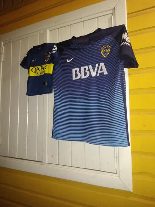 Aficionados y clubes alrededor del mundo celebraron el aniversario del Boca Juniors en su cuarentena.