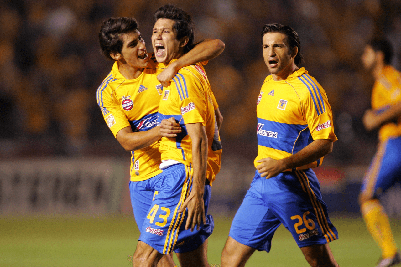 <b>Momento de ensueño </b>
<br>En dicho cotejo, Jesús Molina marcó su primer gol como futbolista profesional al minuto 2 del partido correspondiente a la Fecha 17 ante Monarcas Morelia.