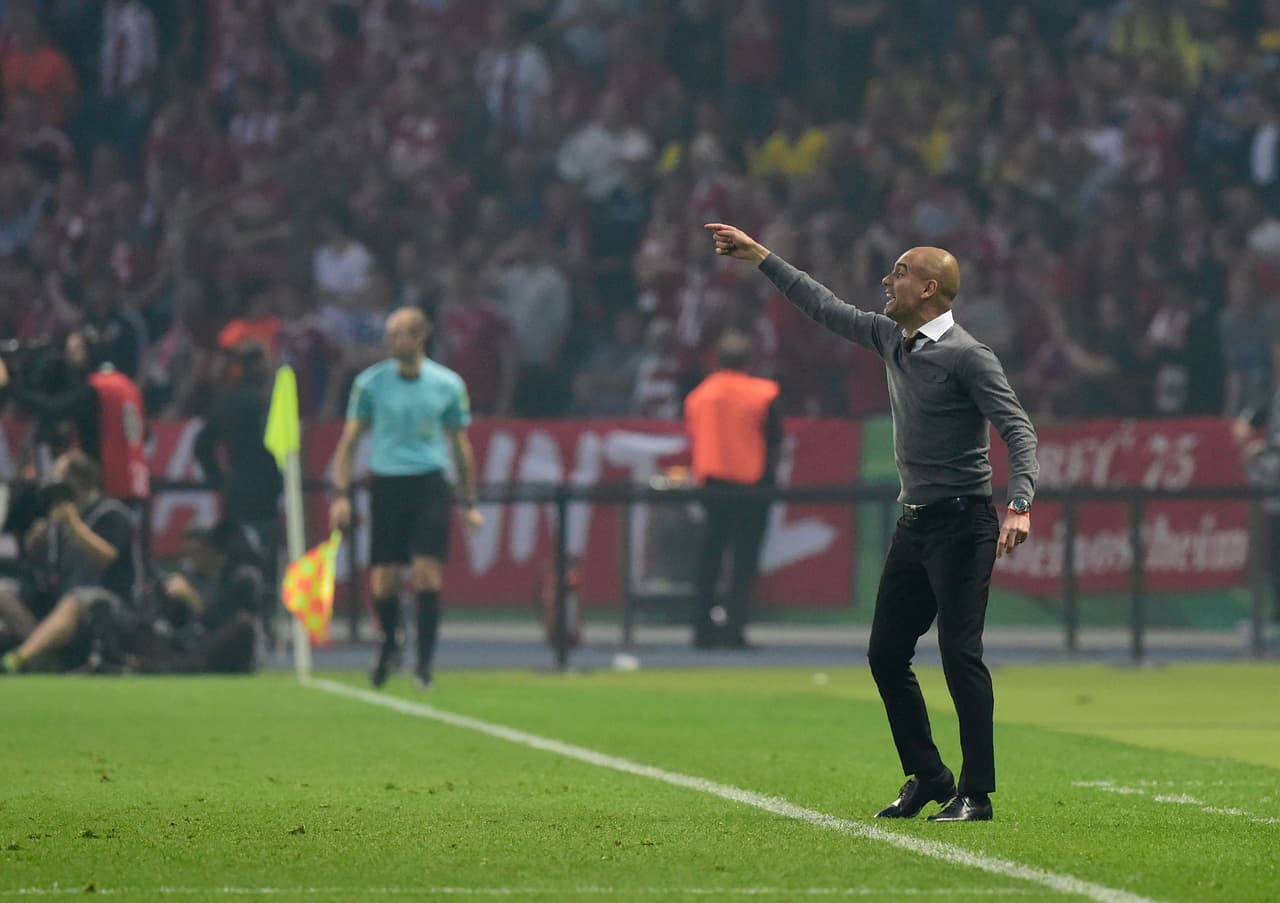 Pedía la atención de los que estaban lejos para que no perdieran las coberturas.