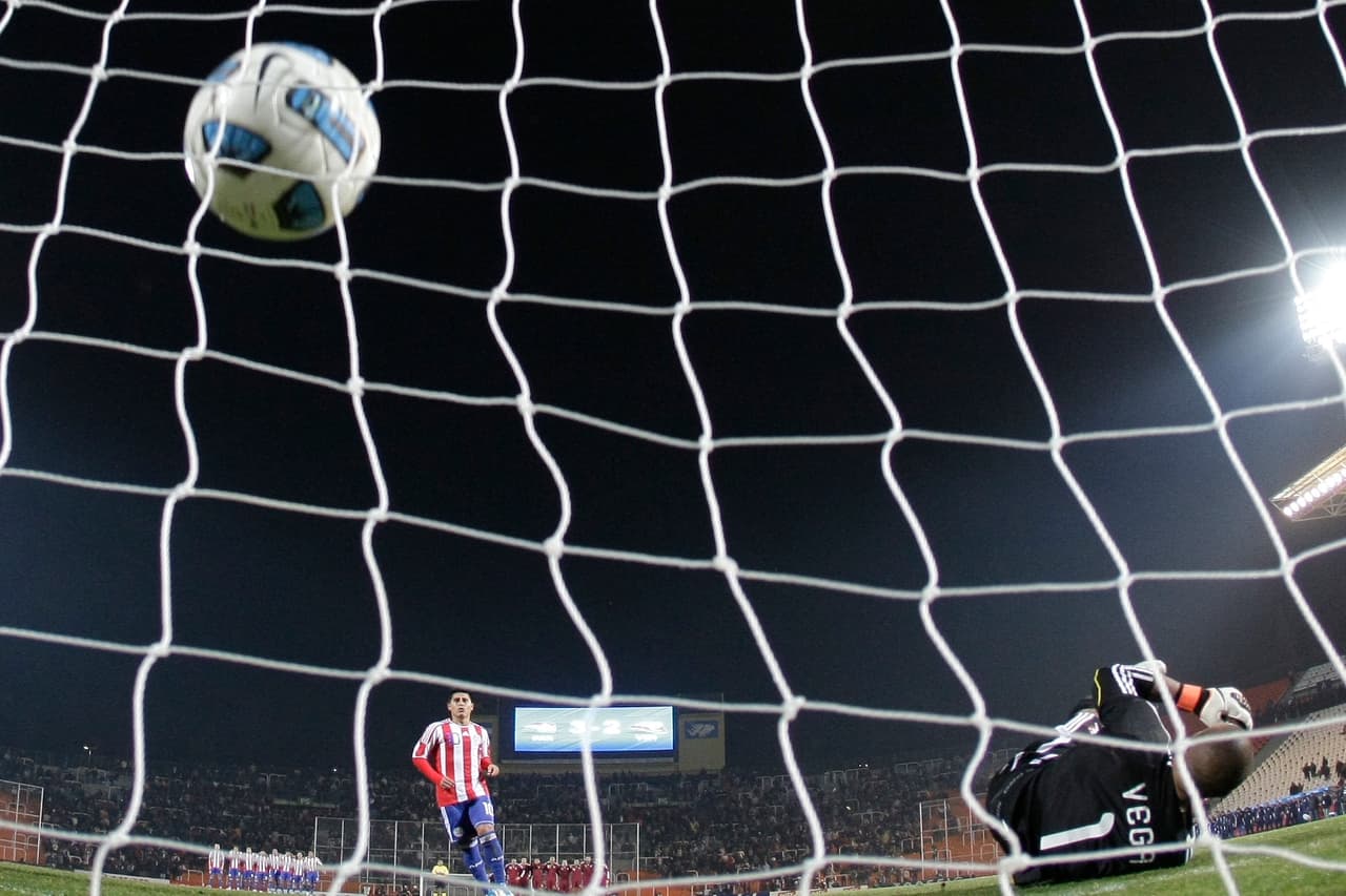 El mejor cobrador paraguayo sin duda era Néstor Ortigoza.