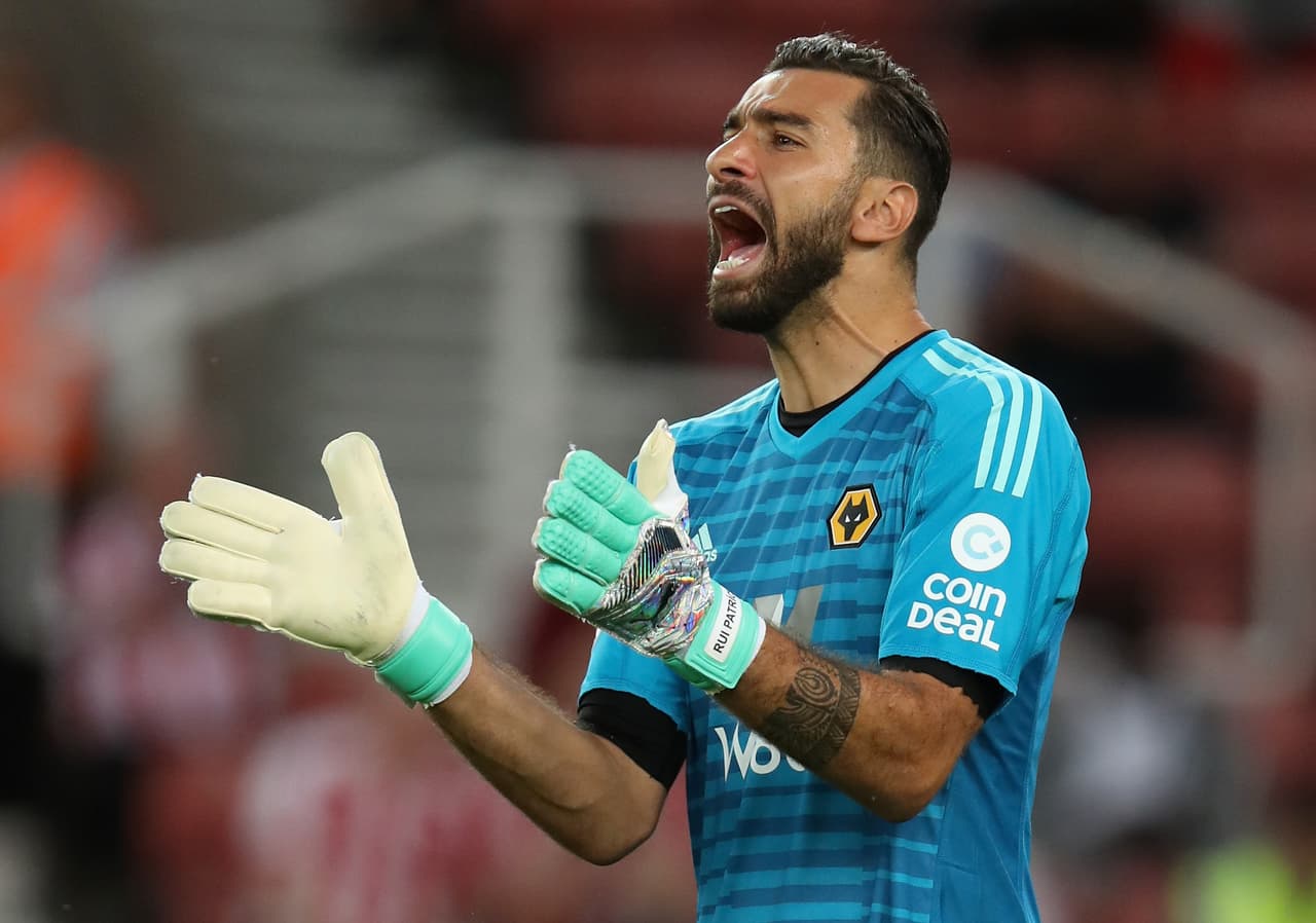 STOKE ON TRENT, ENGLAND - JULY 25: Rui Patricio of Wolverhampton Wanderers shouts instructions during the pre-season friendly match between Stoke City and Wolverhampton Wanderers at the Bet365 Stadium on July 25, 2018 in Stoke on Trent, England. (Photo by David Rogers/Getty Images)