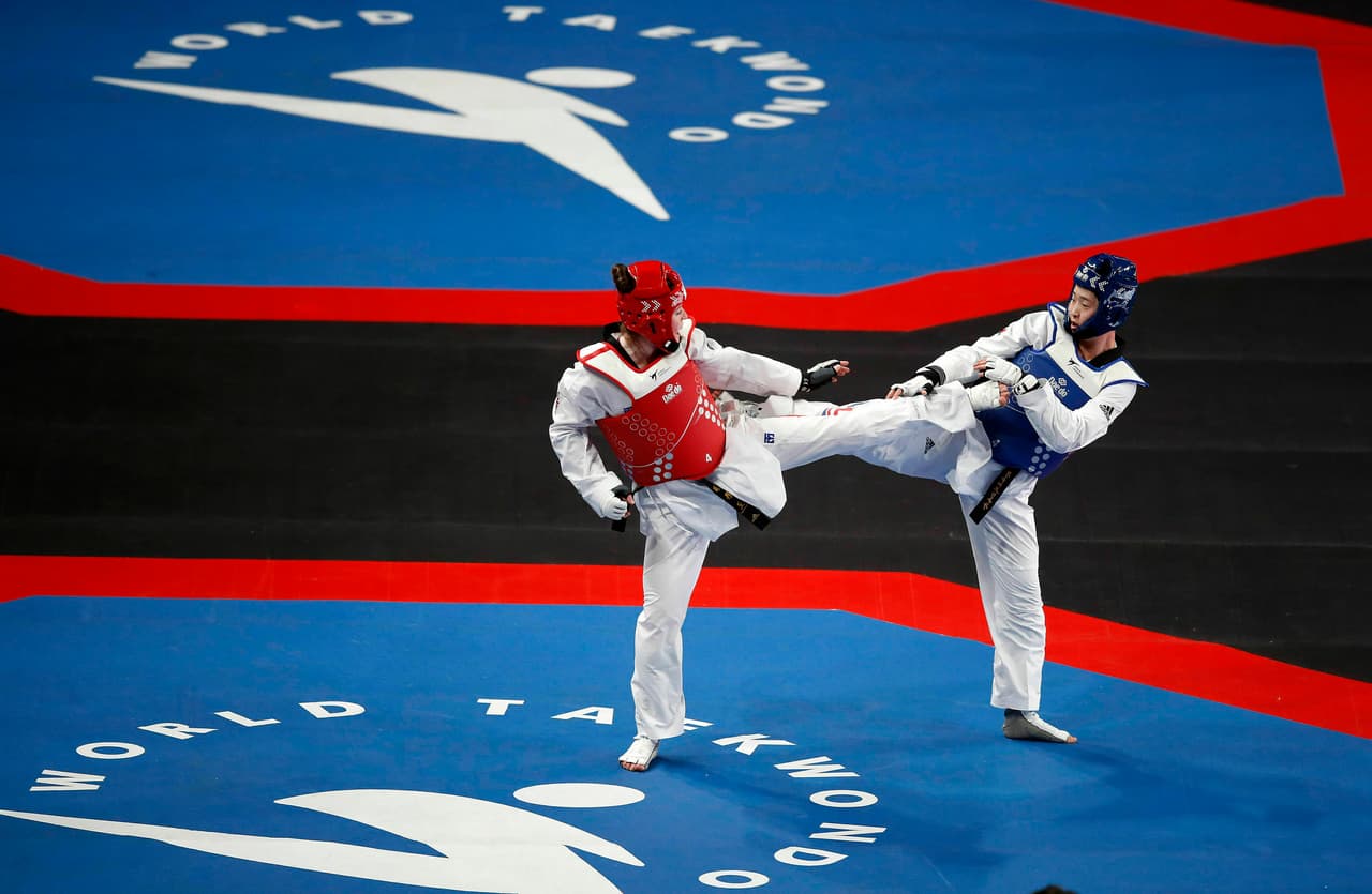 La coreana (azul) derrotó en su camino a la Final a dos rivales más jóvenes que ella como lo son la francesa Marie Paule Ble (20 años) y la británica Rebecca McGowan (rojo, 19 años).