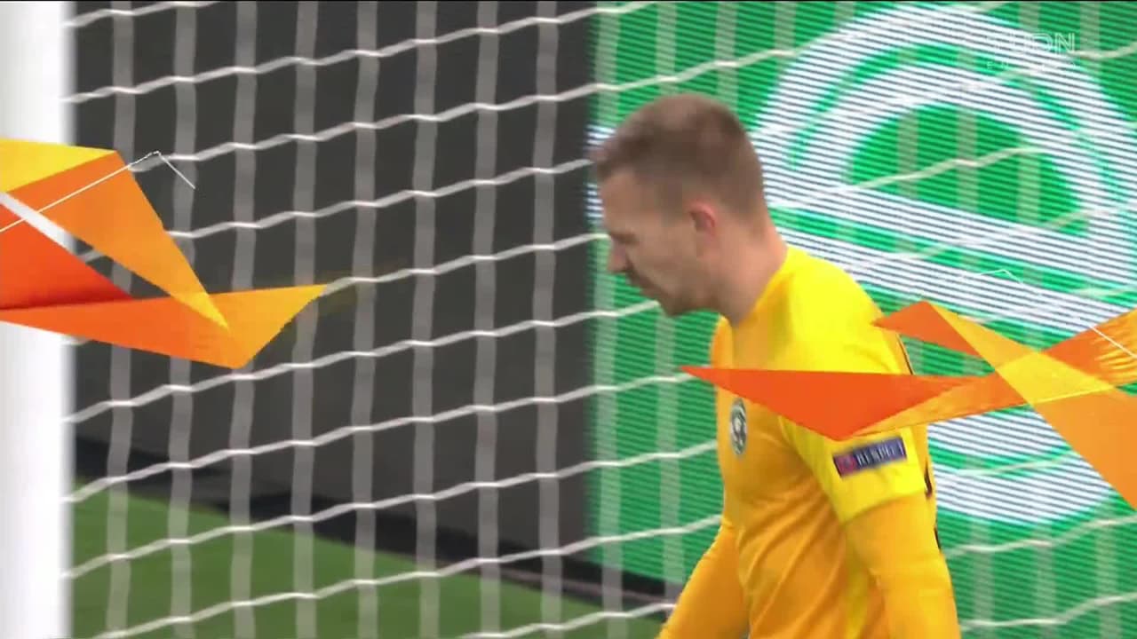 ¡TIRO ATAJADO! disparo por Gareth Bale.